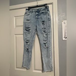 High waisted jeans with holes- size 5/26